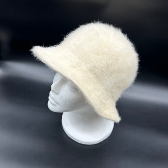 betmar Accessories - Vintage Hat White Fuzzy Bucket Womens Betmar France Warm Winter 1970s Retro Fash